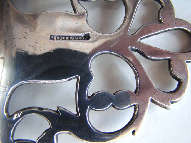 A large Silver Porringer by Ebenezer Moulton of Newburyport or Boston circa 1795 — image 4
